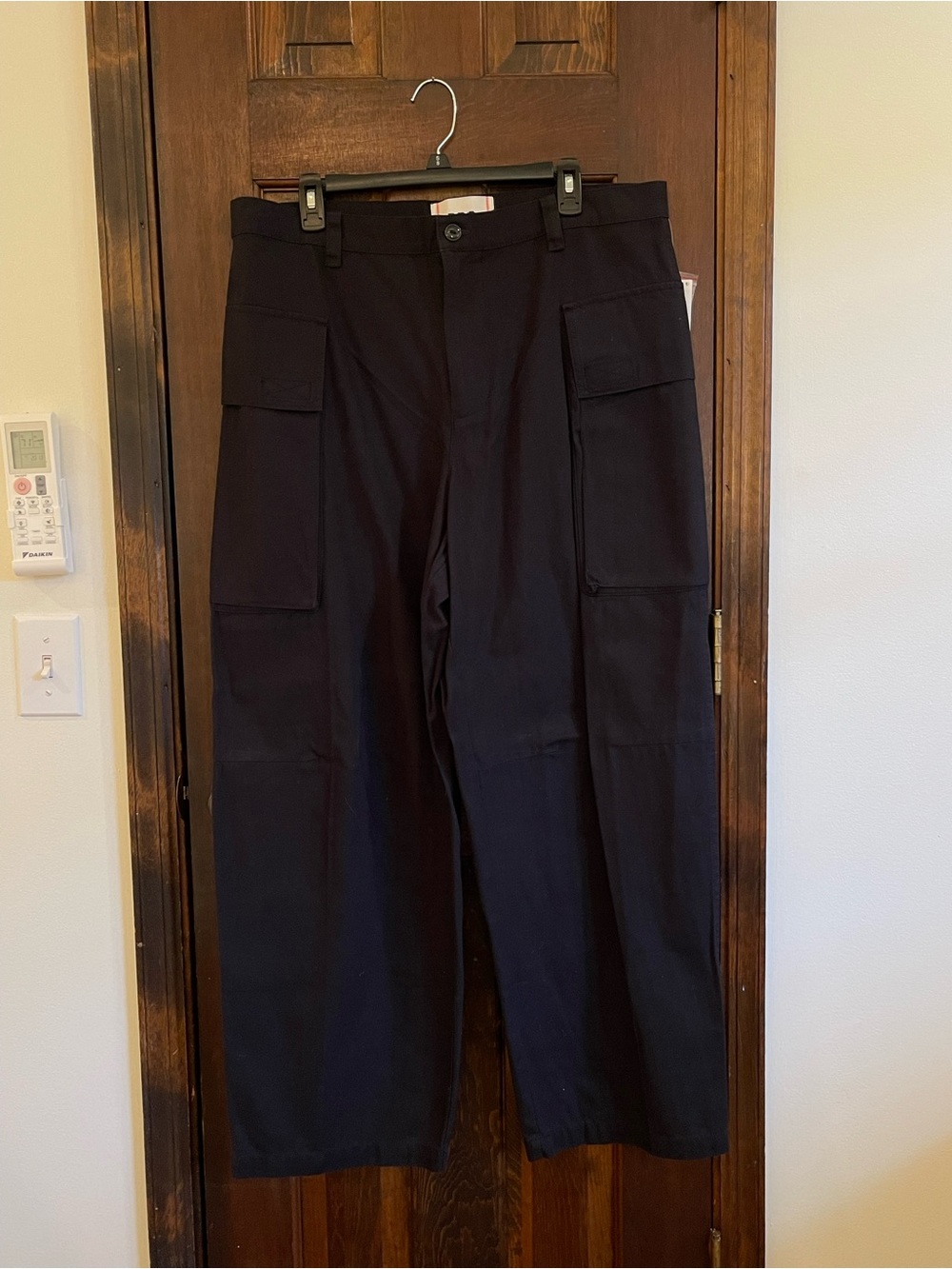 Urban Outfitters Black Cargo Pants Men’s Size 36 NWT Utility Pocket Trousers